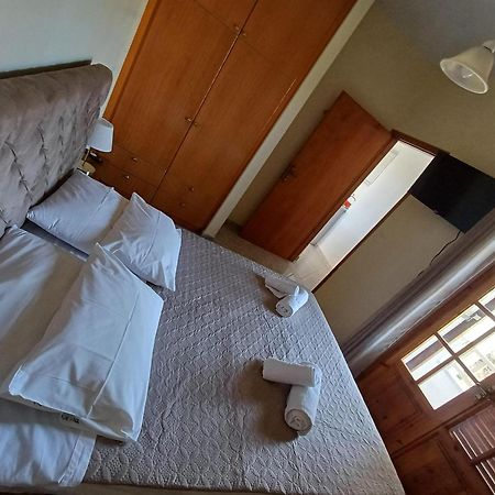 Pela Apartments Sissi Eksteriør bilde
